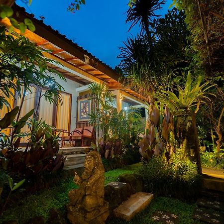 Hotel Desak Putu Putra Hidden Ubud Exterior foto